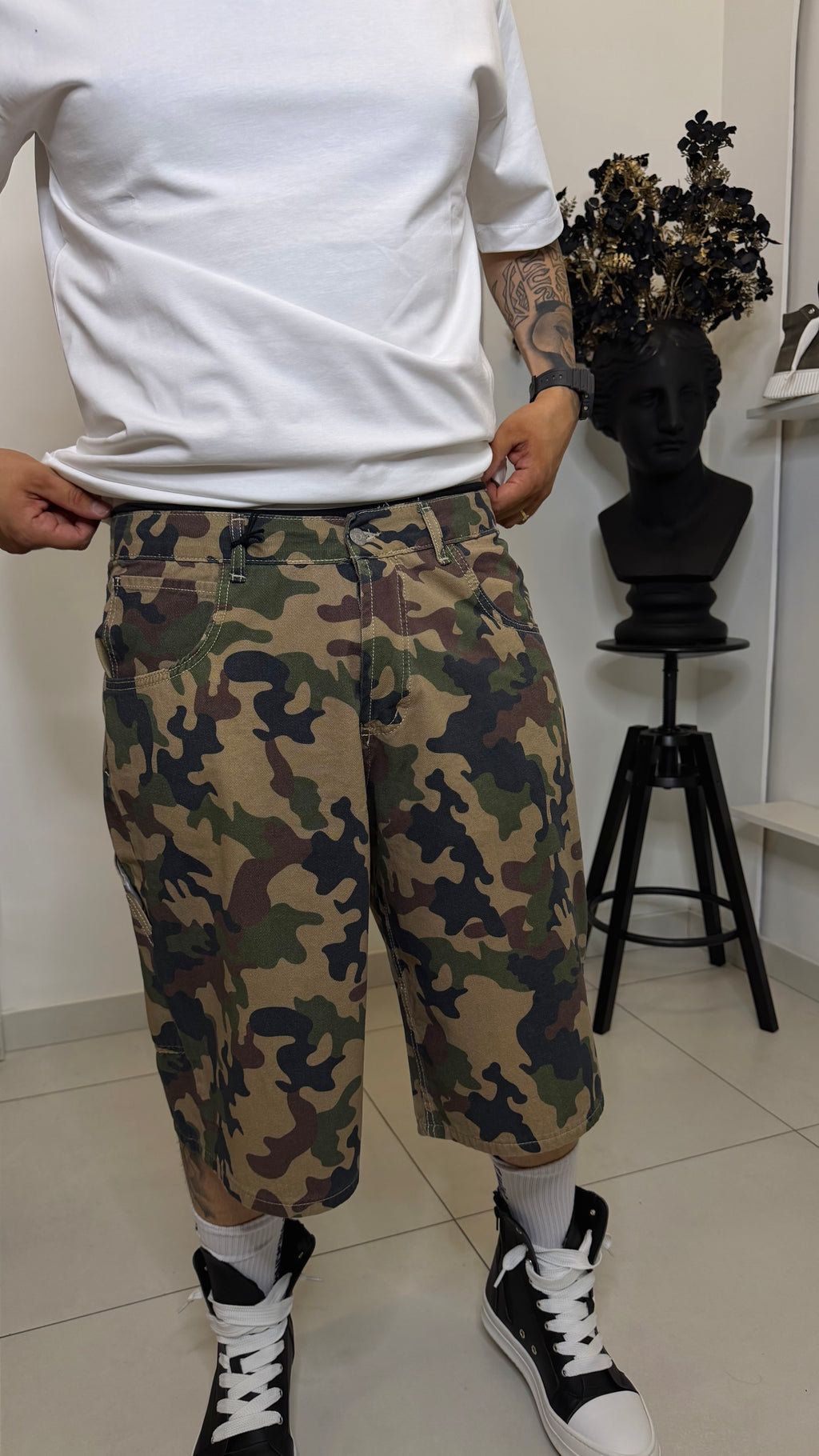 Pantaloncino mimetico baggy fit