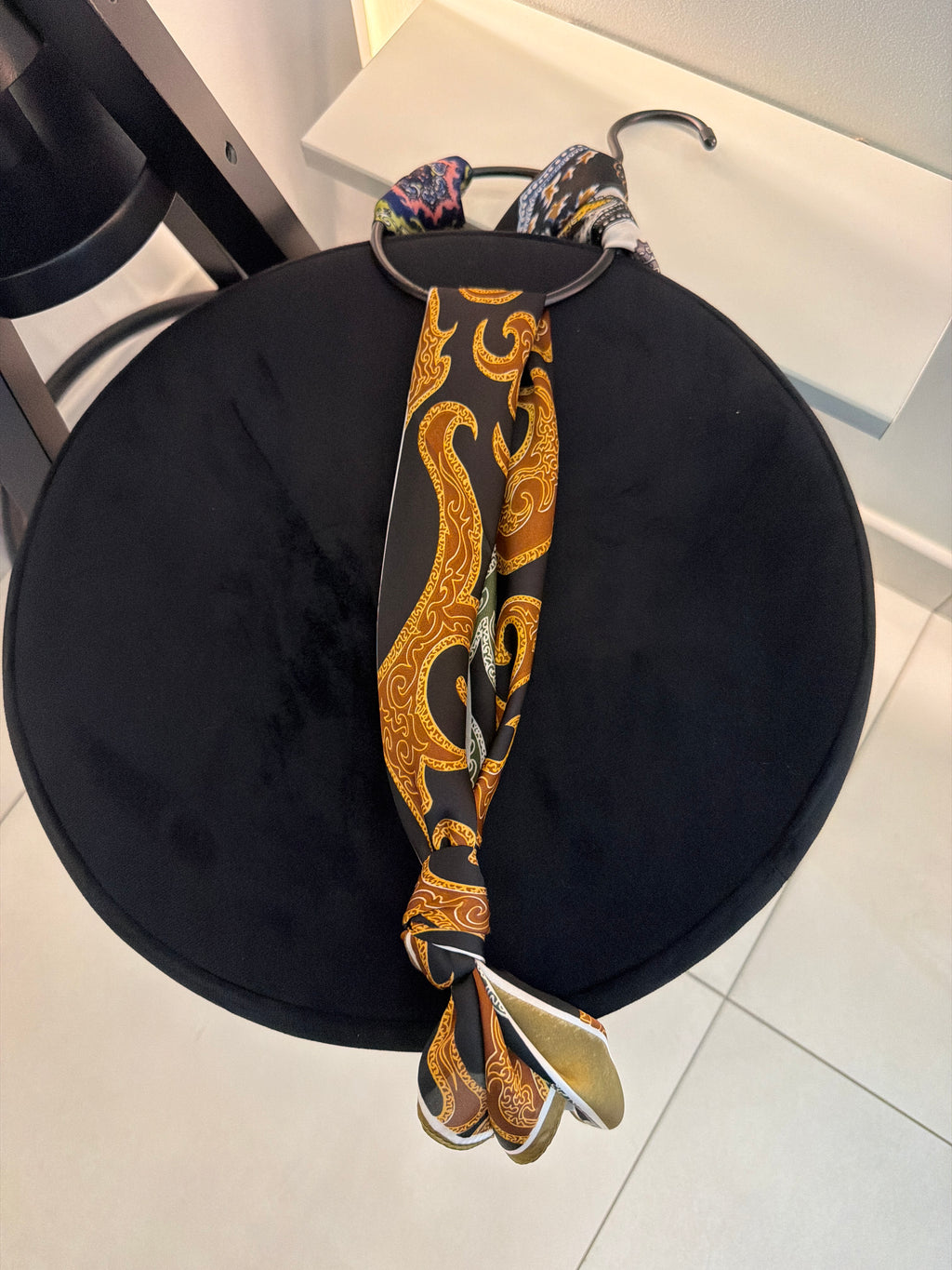 Pezzella’s Foulard Arabian
