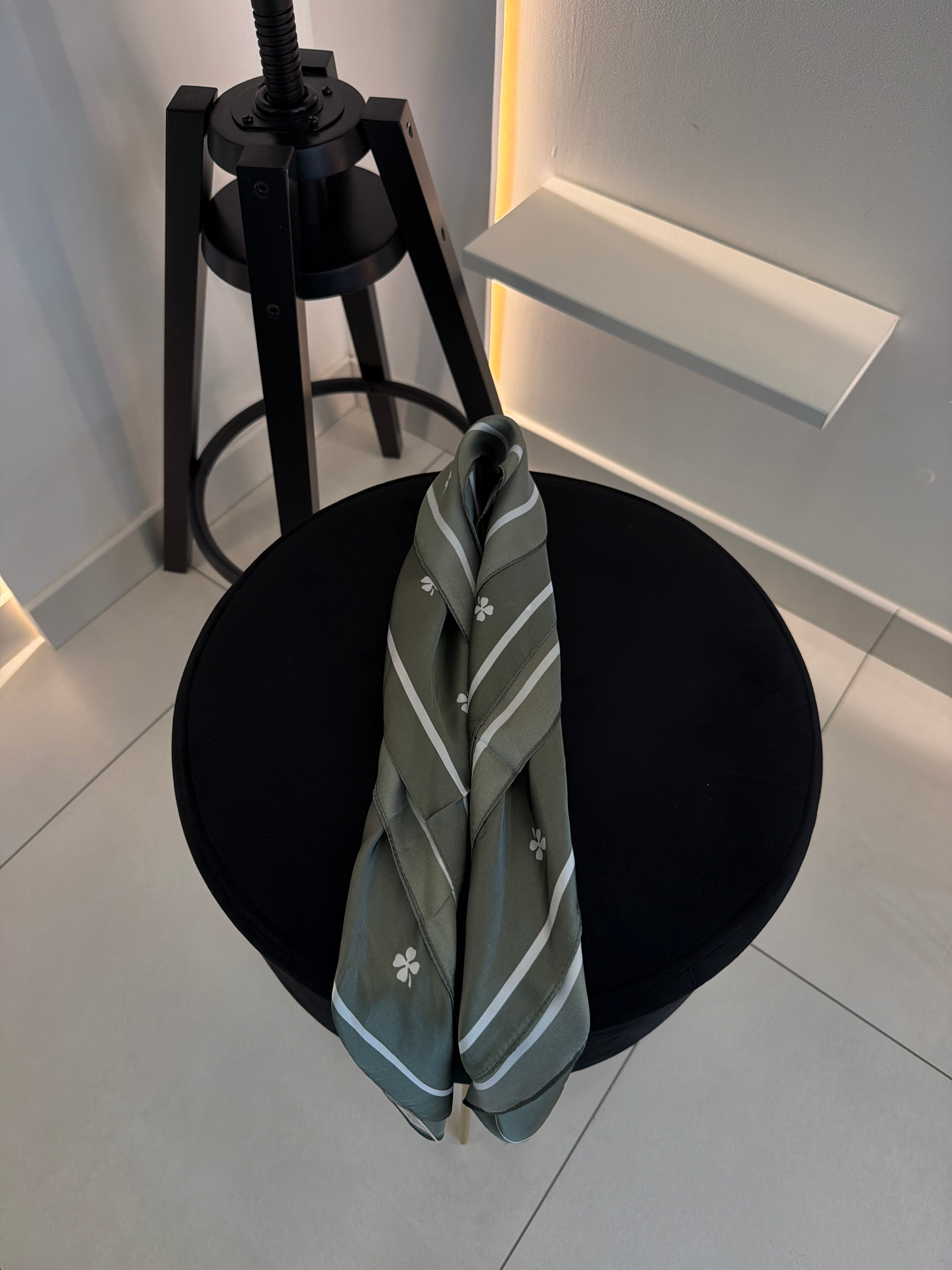 Pezzella’s Foulard quadrifoglio
