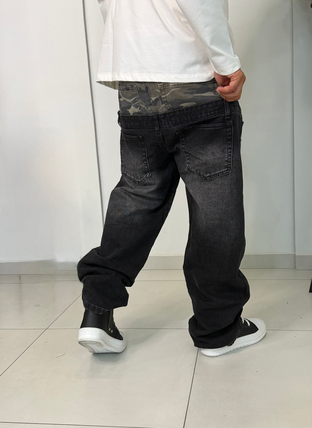 Jeans Baggy Layered Camo e Black Denim / Wide Leg Effetto Doppio Pantalone