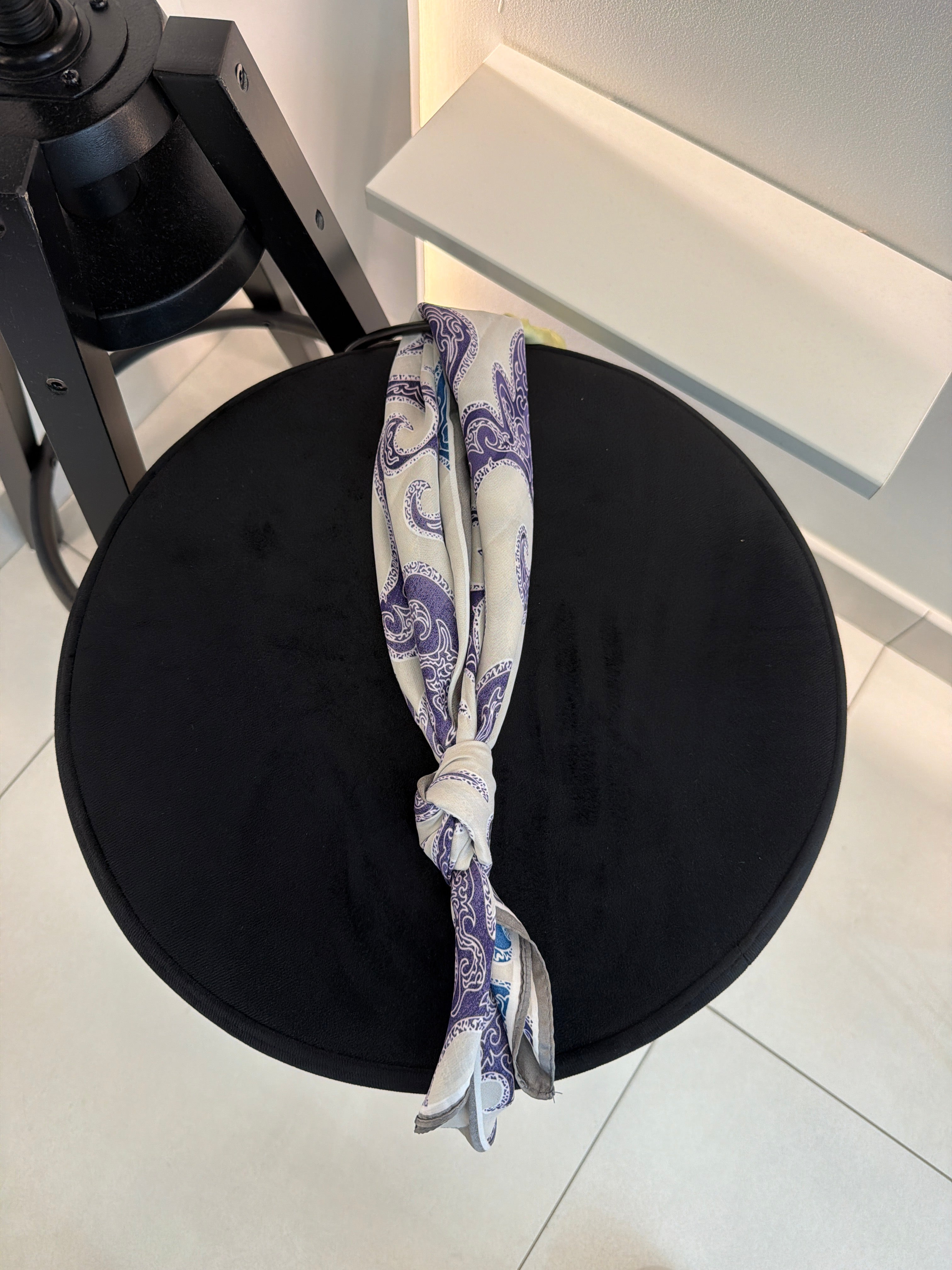 Pezzella’s Foulard Marino