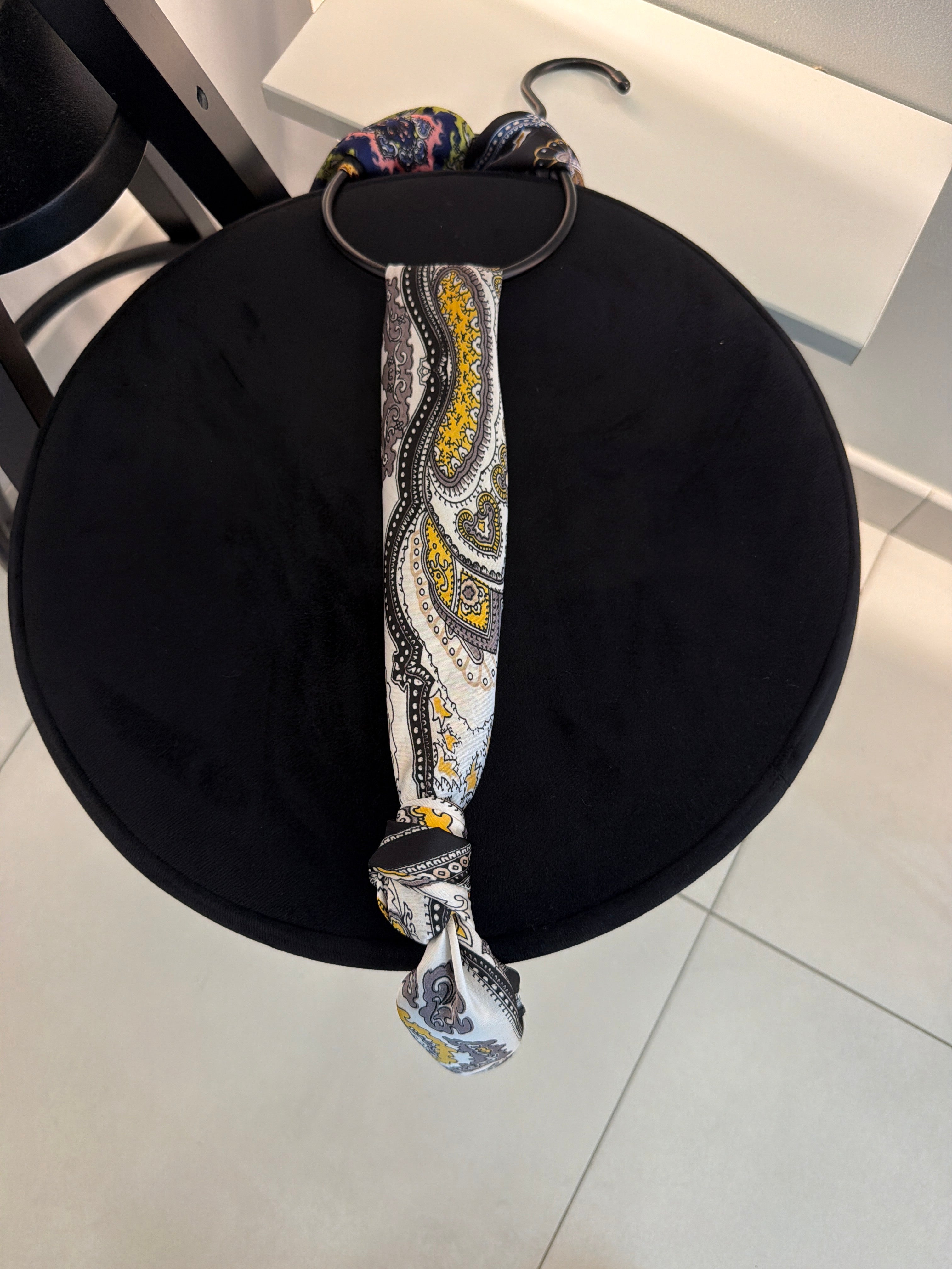 Pezzella’s Foulard Arabian